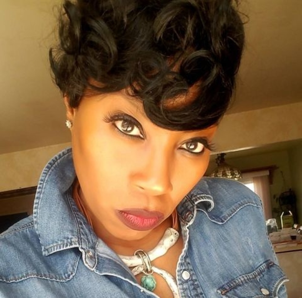 Meet your Posher, Debra